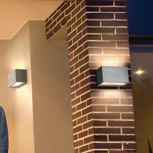 Ledvance Smart+ WiFi LED-Außenleuchte Brickwide Farbe Gehäuse: Silber, IP44