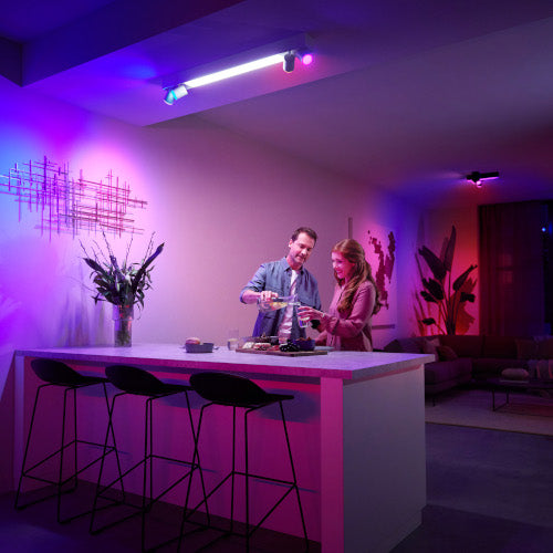 Philips Hue Spot 4-flg. White & Color Ambiance Centris Spot Schwarz 4200 lm